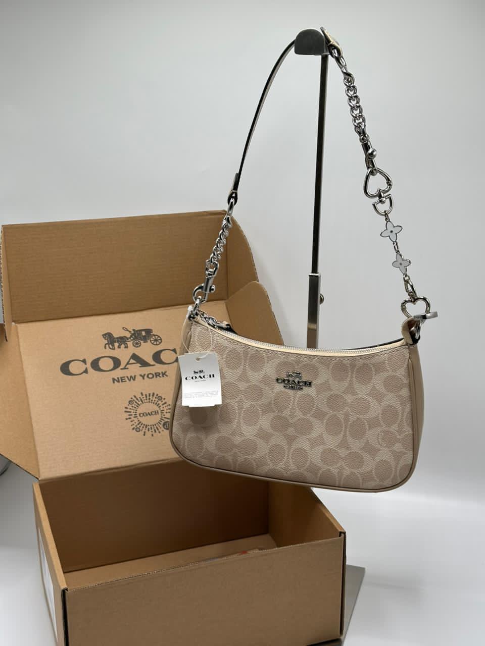 New bag of coach - Image 3